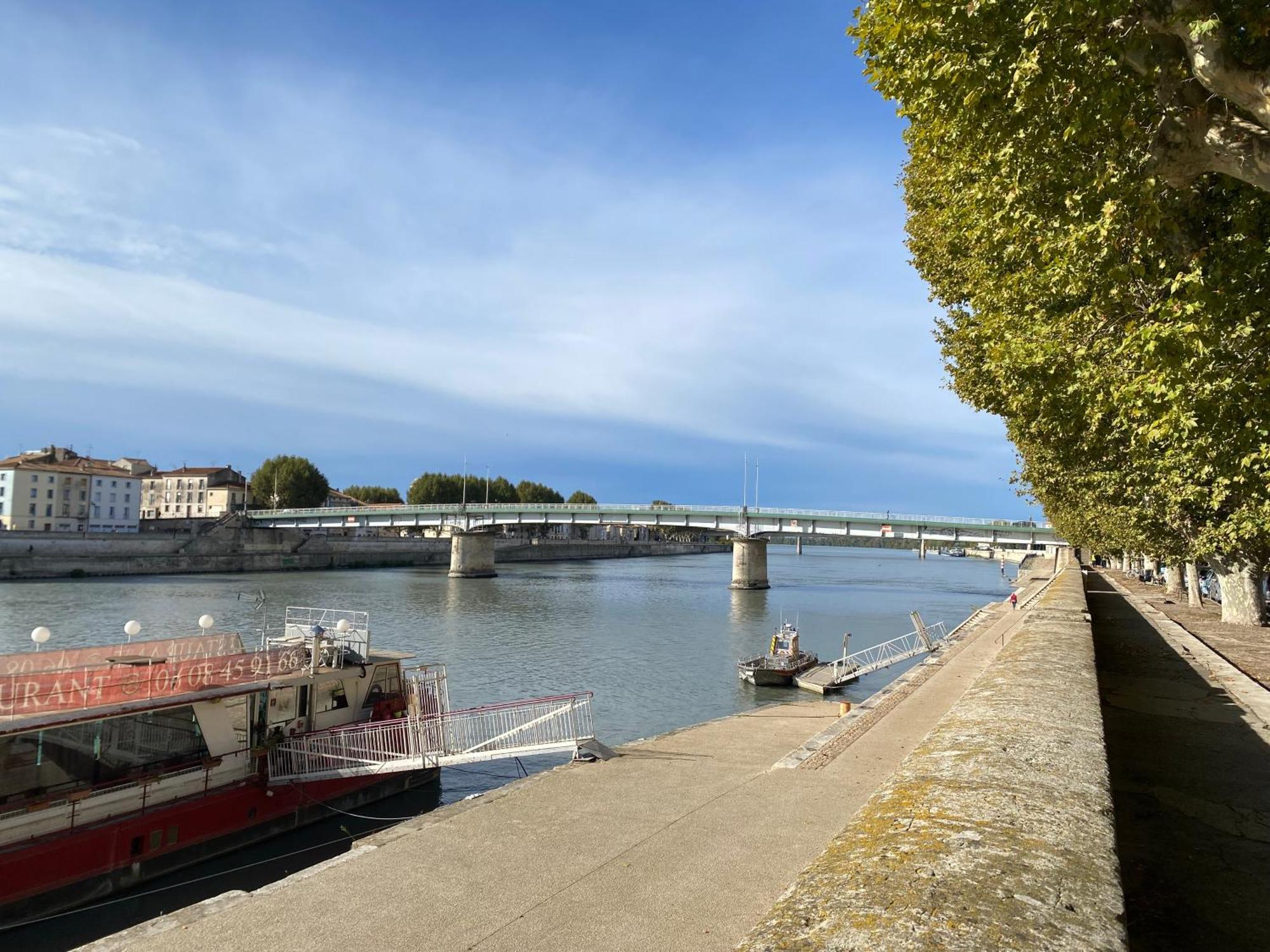 Maison Des Quais Arles Bagian luar foto